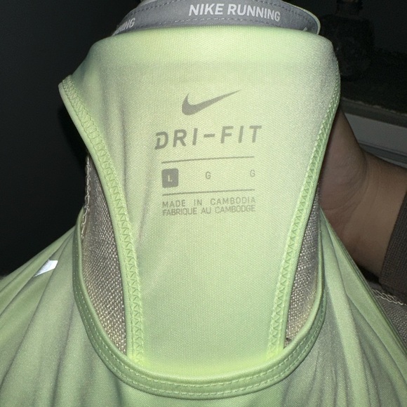 Nike mesh tank - Picture 4 of 4